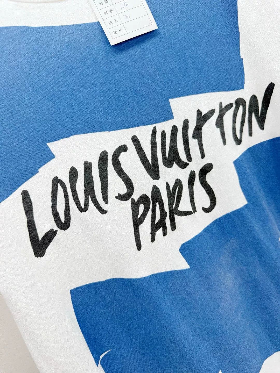Louis Vuitton Louis Vuitton Short Sleeve T-Shirt Size US S / EU 44-46 / 1 - 4 Thumbnail
