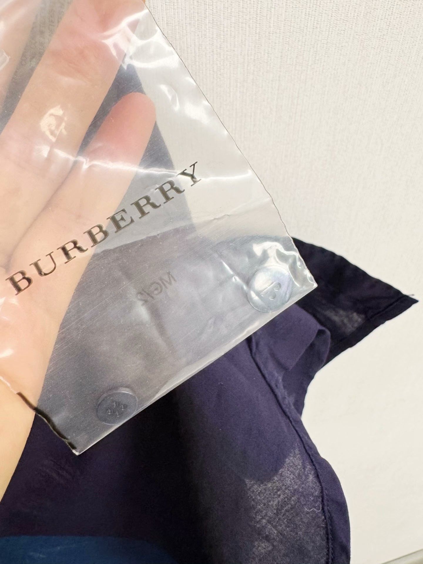 Burberry Burberry M Size Gently Used Shirt Size US M / EU 48-50 / 2 - 5 Thumbnail