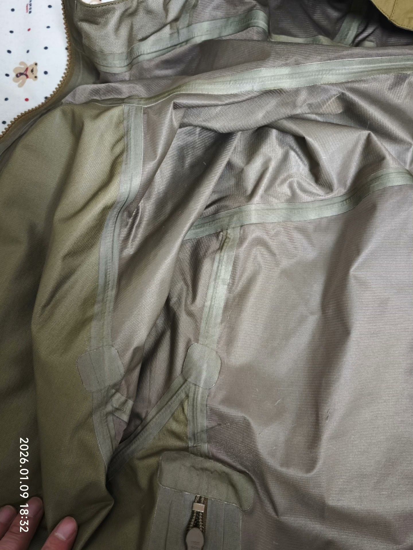 Beyond Yoga BEYOND A6 GORE-TEX Jacket M Size US M / EU 48-50 / 2 - 6 Thumbnail