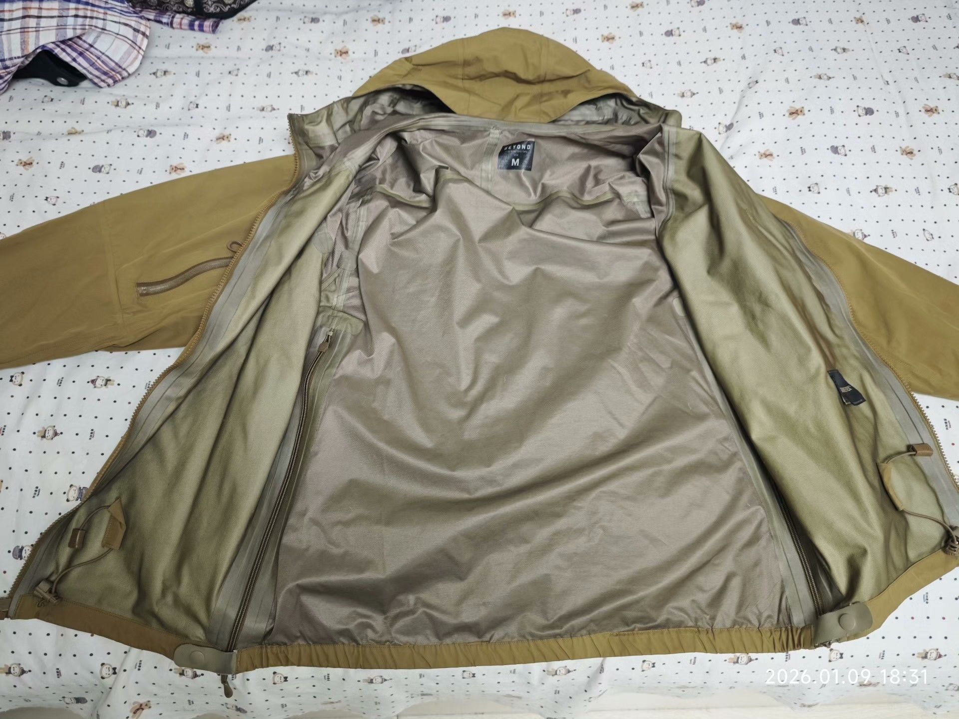 Beyond Yoga BEYOND A6 GORE-TEX Jacket M Size US M / EU 48-50 / 2 - 3 Thumbnail