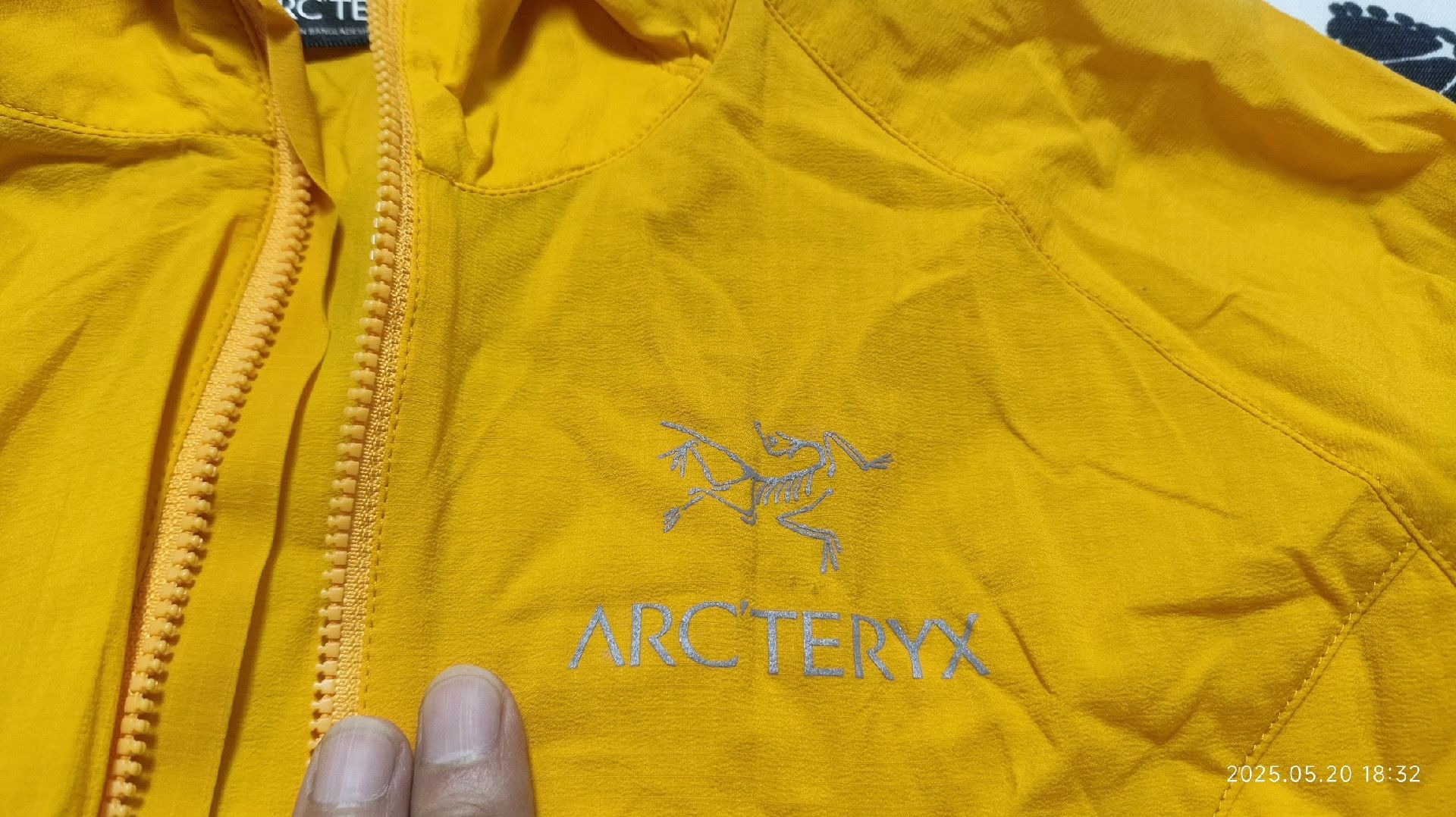 Arc'teryx Arc'teryx Women's Lightweight Windbreaker S Size S / US 4 / IT 40 - 5 Thumbnail