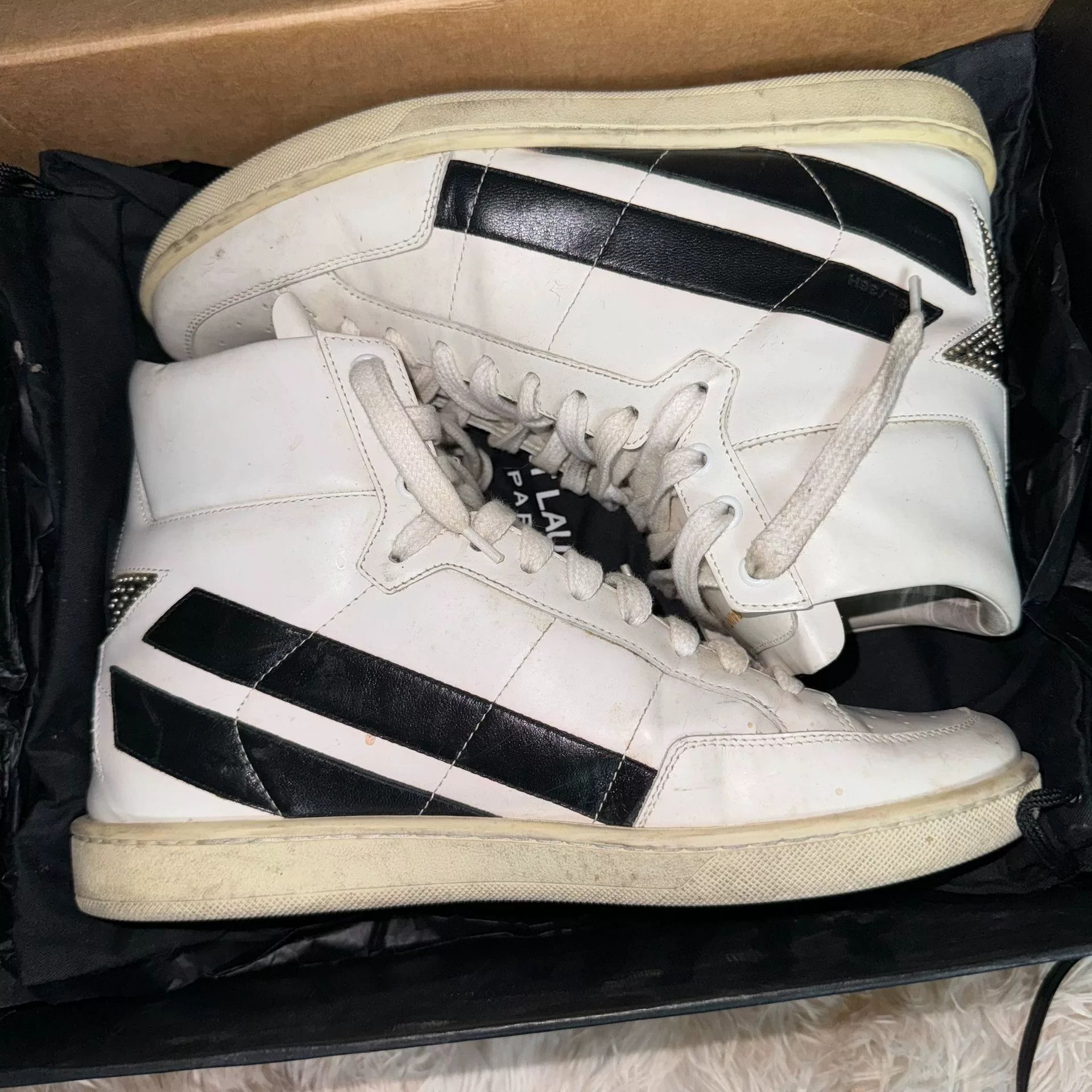 Saint Laurent Paris Saint Laurent SLP Studded Star High-Top Size US 7 / EU 40 - 8 Thumbnail