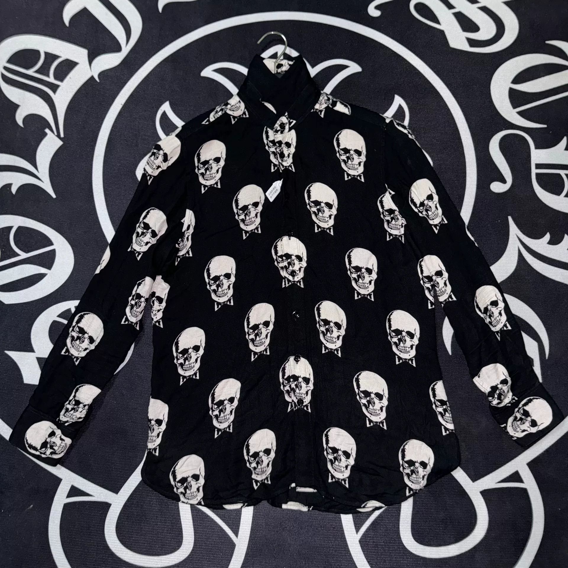 Saint Laurent Paris Saint Laurent Skull Logo Silk Shirt Size US XXS / EU 40 - 2 Thumbnail