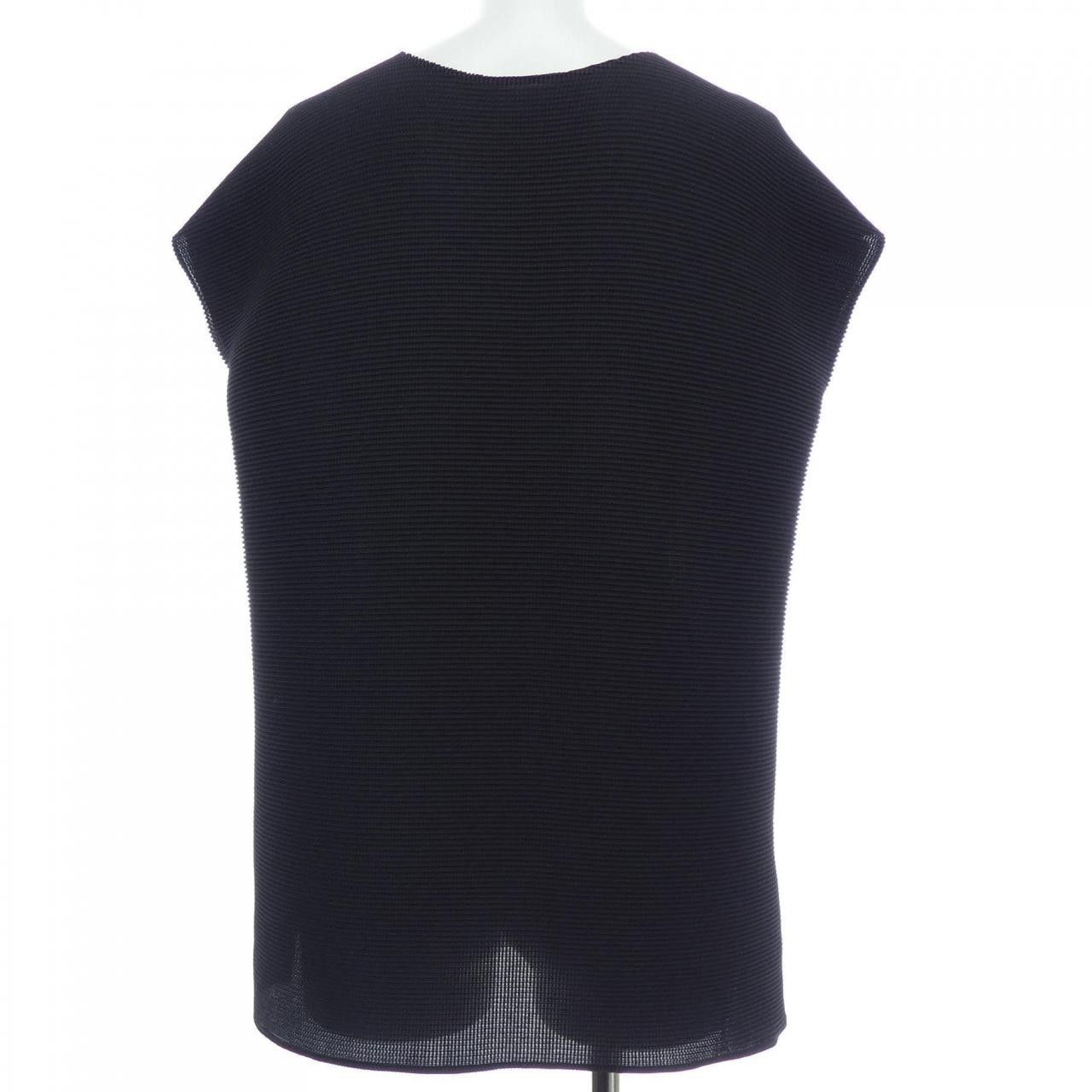 Issey Miyake Issey Miyake me ISSEY MIYAKE Top Textile Tops DUTY FREE for USA Size ONE SIZE - 2 Thumbnail