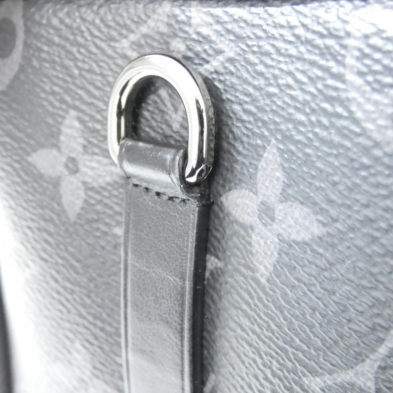 Louis Vuitton Louis Vuitton Louis Vuitton Monogram Eclipse Reverse Shoulder Bag Textile Crossbody Bag M69534 DUTY FREE for USA Size ONE SIZE - 4 Thumbnail