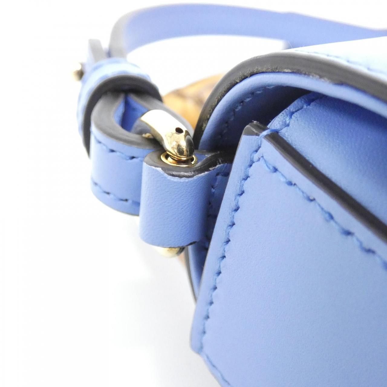 Gucci Gucci Gucci Leather Shoulder Bag Leather Crossbody Bag 702106UZY0T DUTY FREE for USA Size ONE SIZE - 5 Thumbnail
