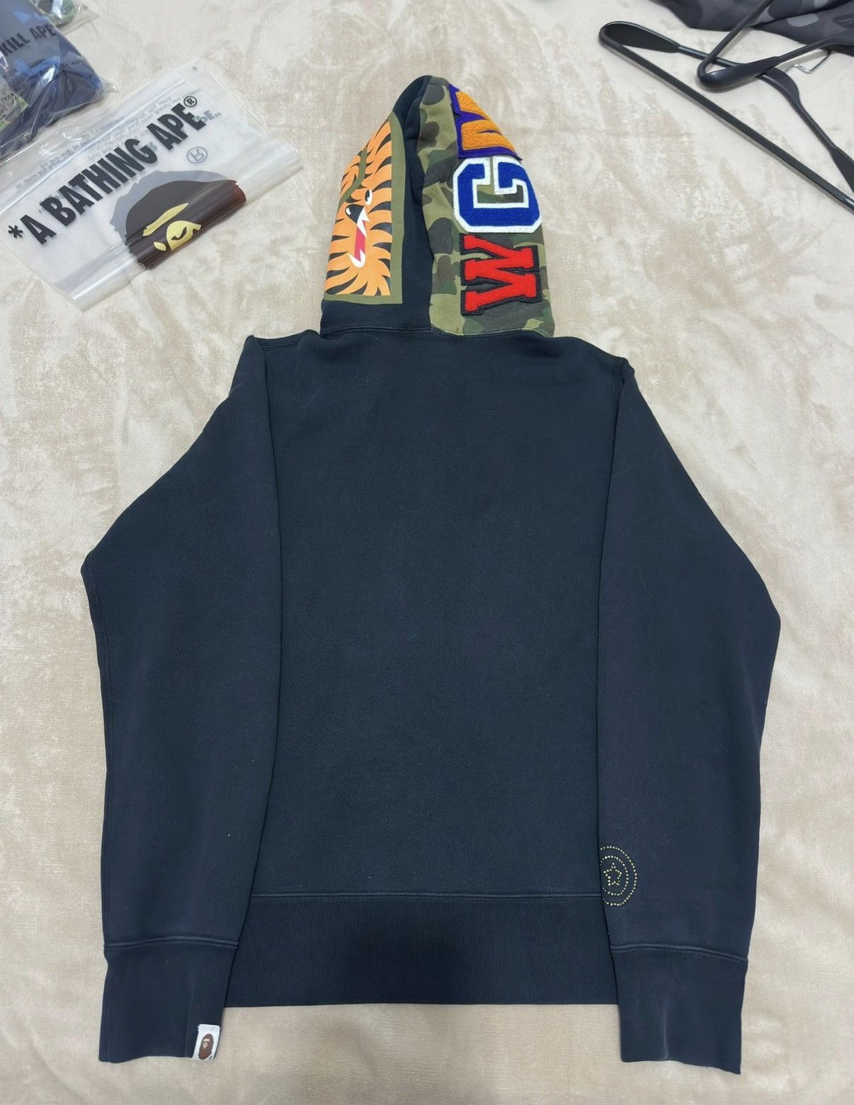 Bape Black Camo Shark Hoodie with Zip Front Size US M / EU 48-50 / 2 - 2 Thumbnail
