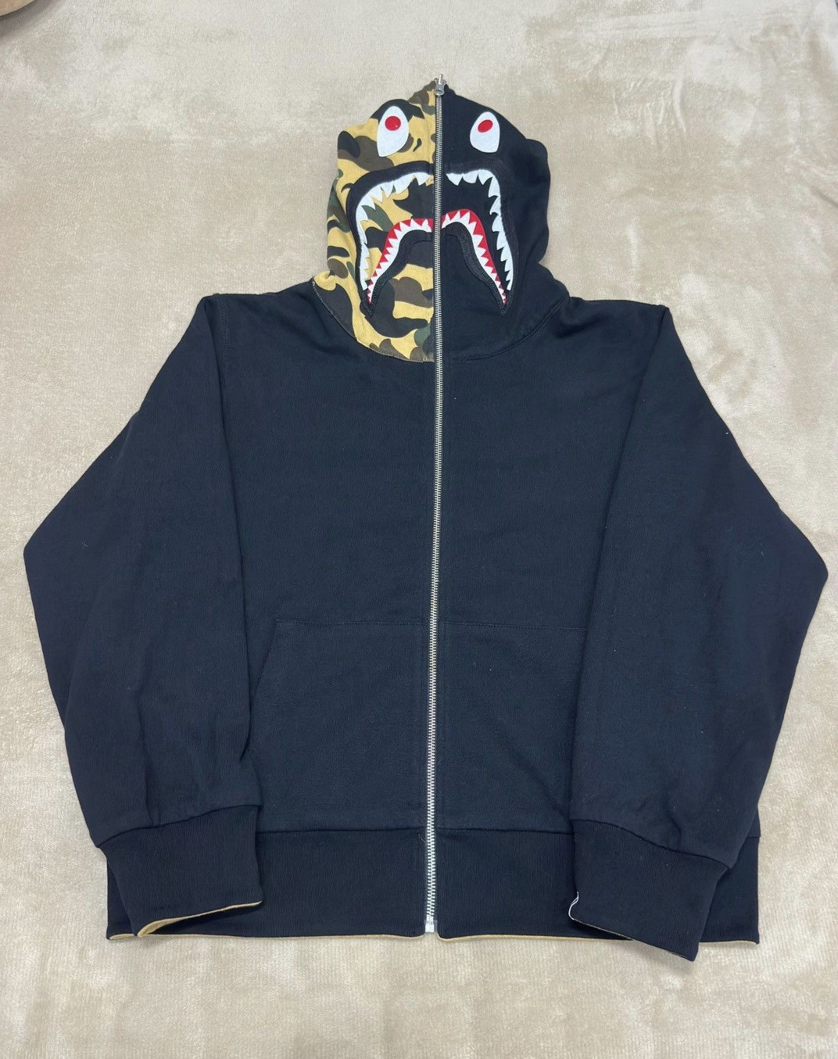 Bape Beige Camo Shark Zip-Up Hoodie Size L Size US L / EU 52-54 / 3 - 3 Thumbnail