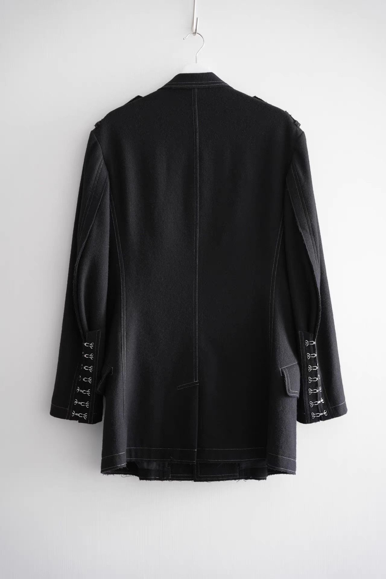 Yohji Yamamoto Black Structured Coat with Contrast Stitching Size US M / EU 48-50 / 2 - 2 Thumbnail
