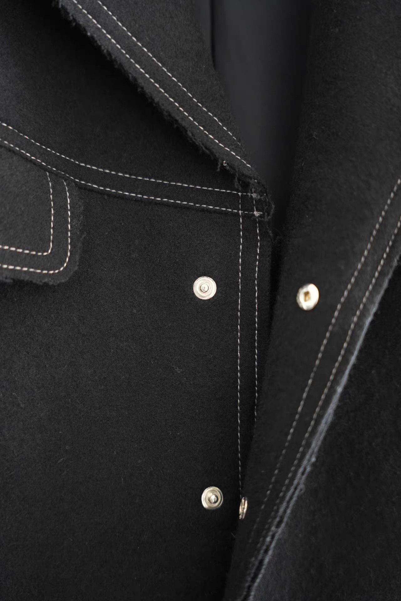 Yohji Yamamoto Black Structured Coat with Contrast Stitching Size US M / EU 48-50 / 2 - 4 Thumbnail