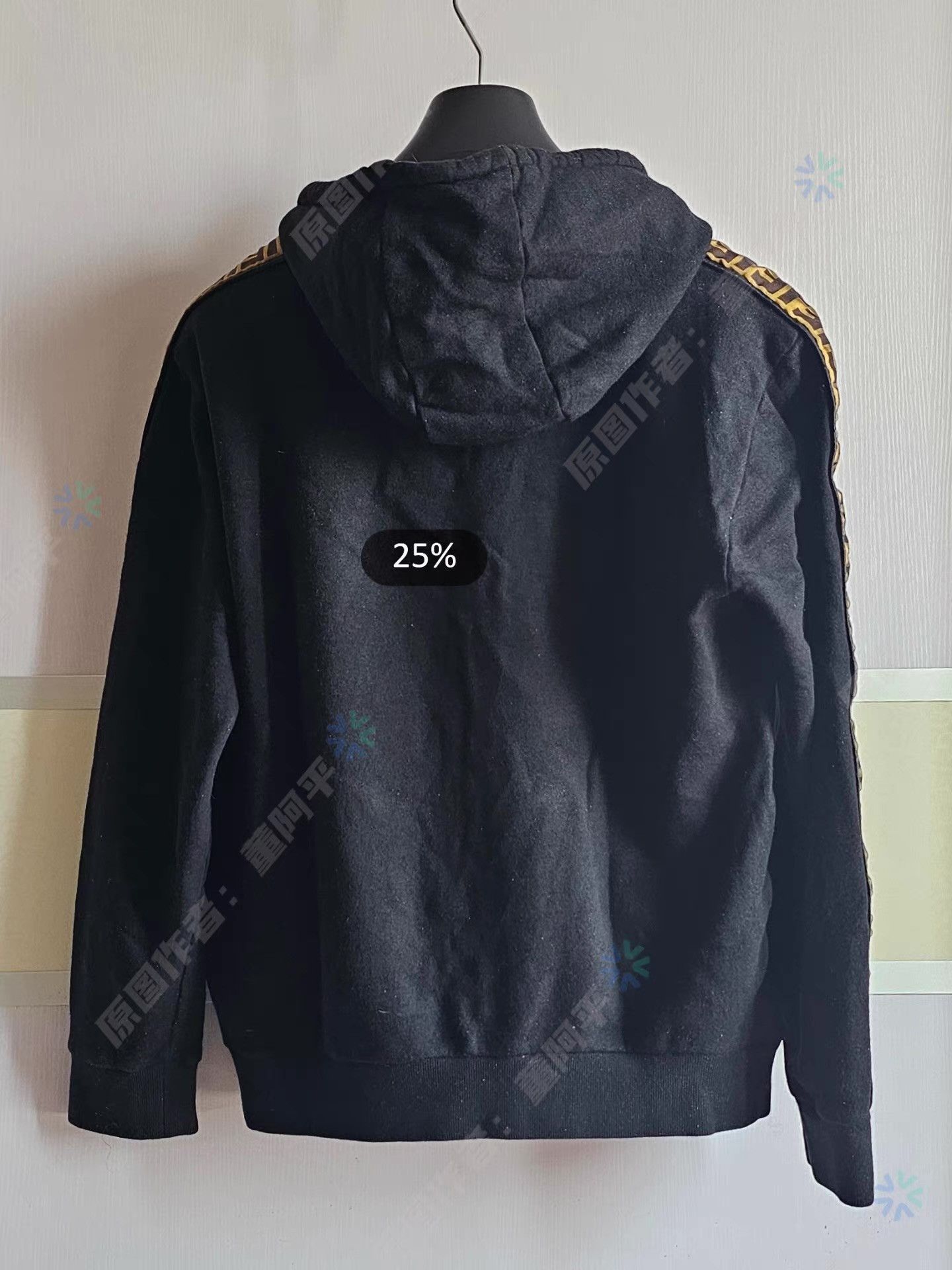 Fendi Black Hoodie with Side Stripe Design Size US M / EU 48-50 / 2 - 3 Thumbnail