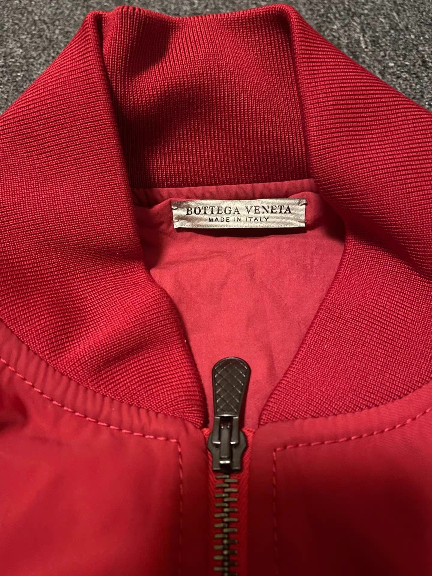 Bottega Veneta Red Bomber Jacket with Zip Closure - Size M Size US M / EU 48-50 / 2 - 4 Thumbnail