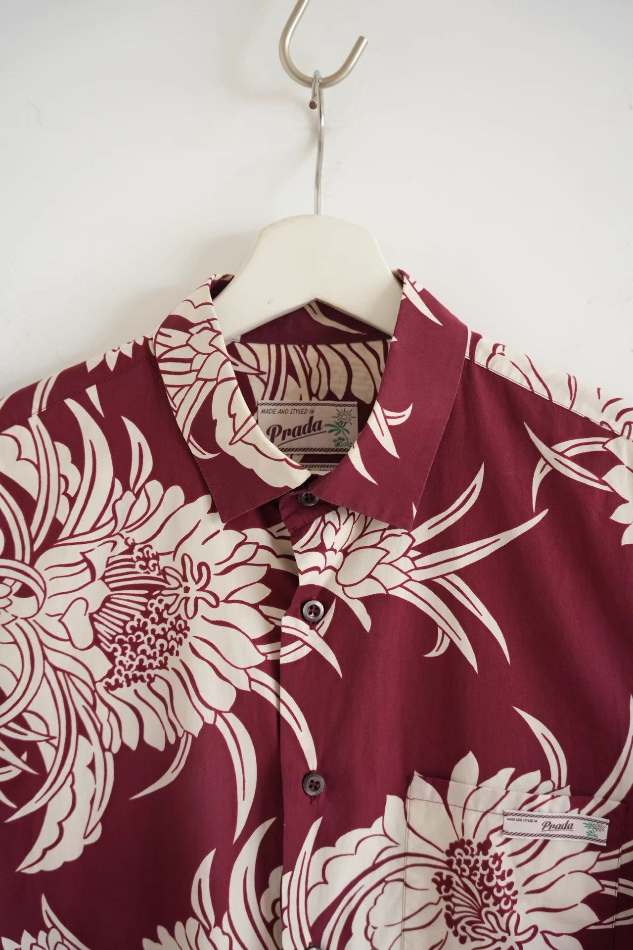 Prada Red Floral Print Long Sleeve Button-Up Shirt Size US XXS / EU 40 - 3 Thumbnail
