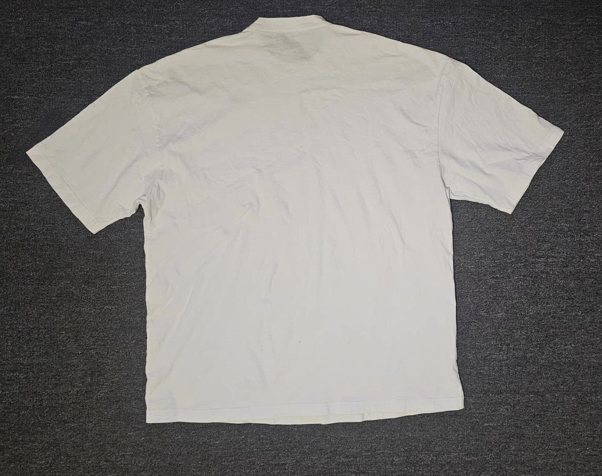 Balenciaga White Short-Sleeve Graphic T-Shirt - Size L Size US L / EU 52-54 / 3 - 4 Thumbnail