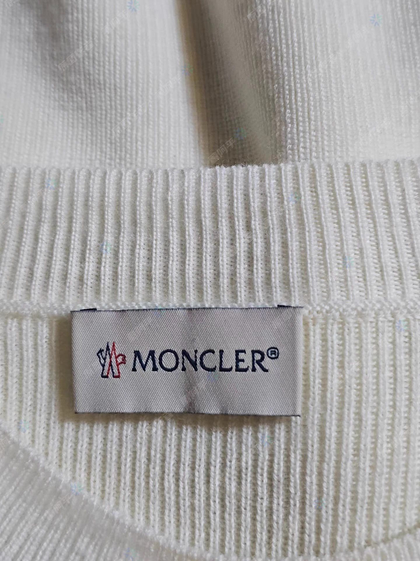 Moncler Beige Long Sleeve Knit Sweater Size S Size US S / EU 44-46 / 1 - 6 Thumbnail