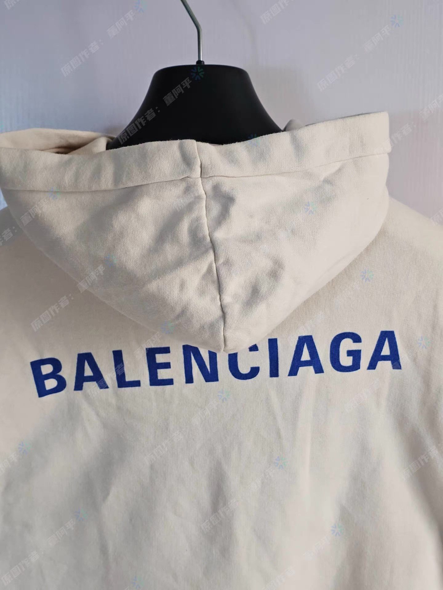 Balenciaga Beige Hoodie with Front Pocket, Size XXS Size US XXS / EU 40 - 5 Thumbnail