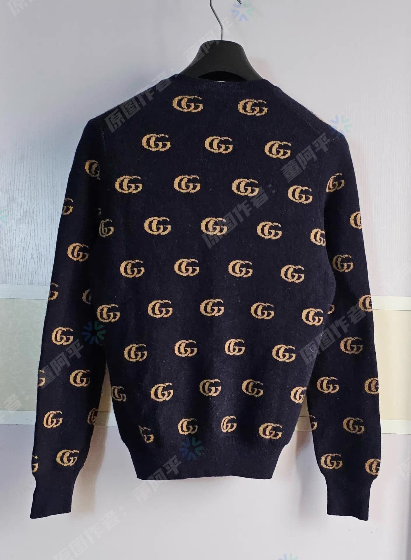Gucci Blue V-Neck Patterned Sweater XS Size US XS / EU 42 / 0 - 3 Thumbnail