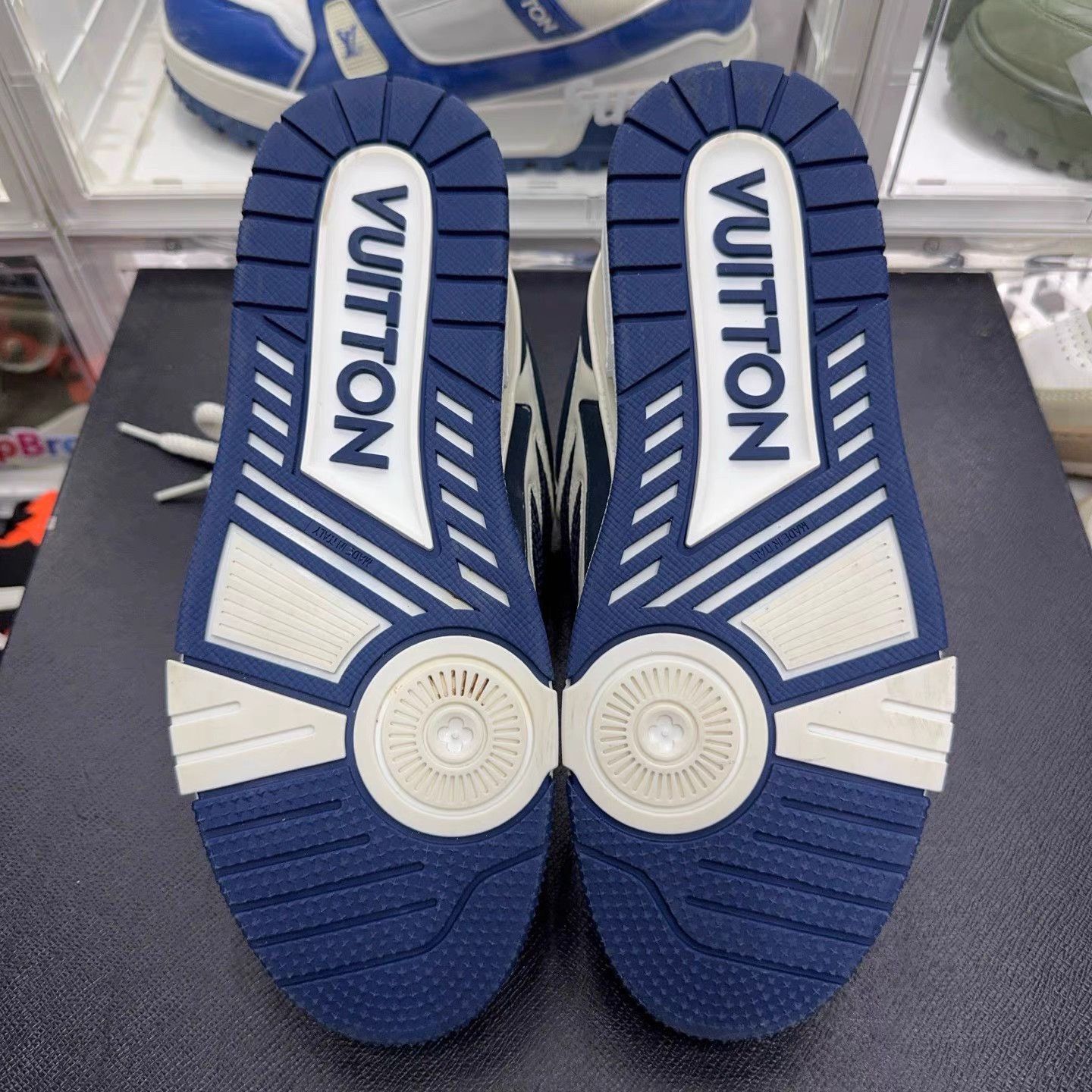 Louis Vuitton Blue Low-Top Sneakers Size 8 Size US 8 / EU 41 - 6 Thumbnail