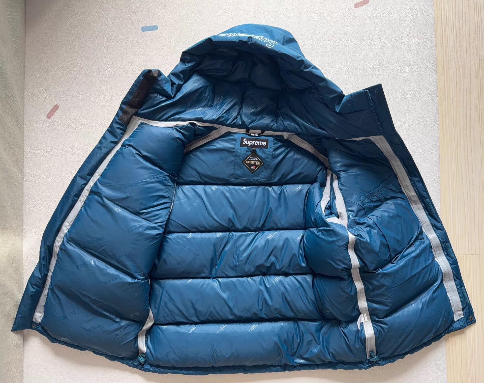 Supreme Blue Puffy Hooded Jacket with Front Pockets - L Size US L / EU 52-54 / 3 - 3 Thumbnail