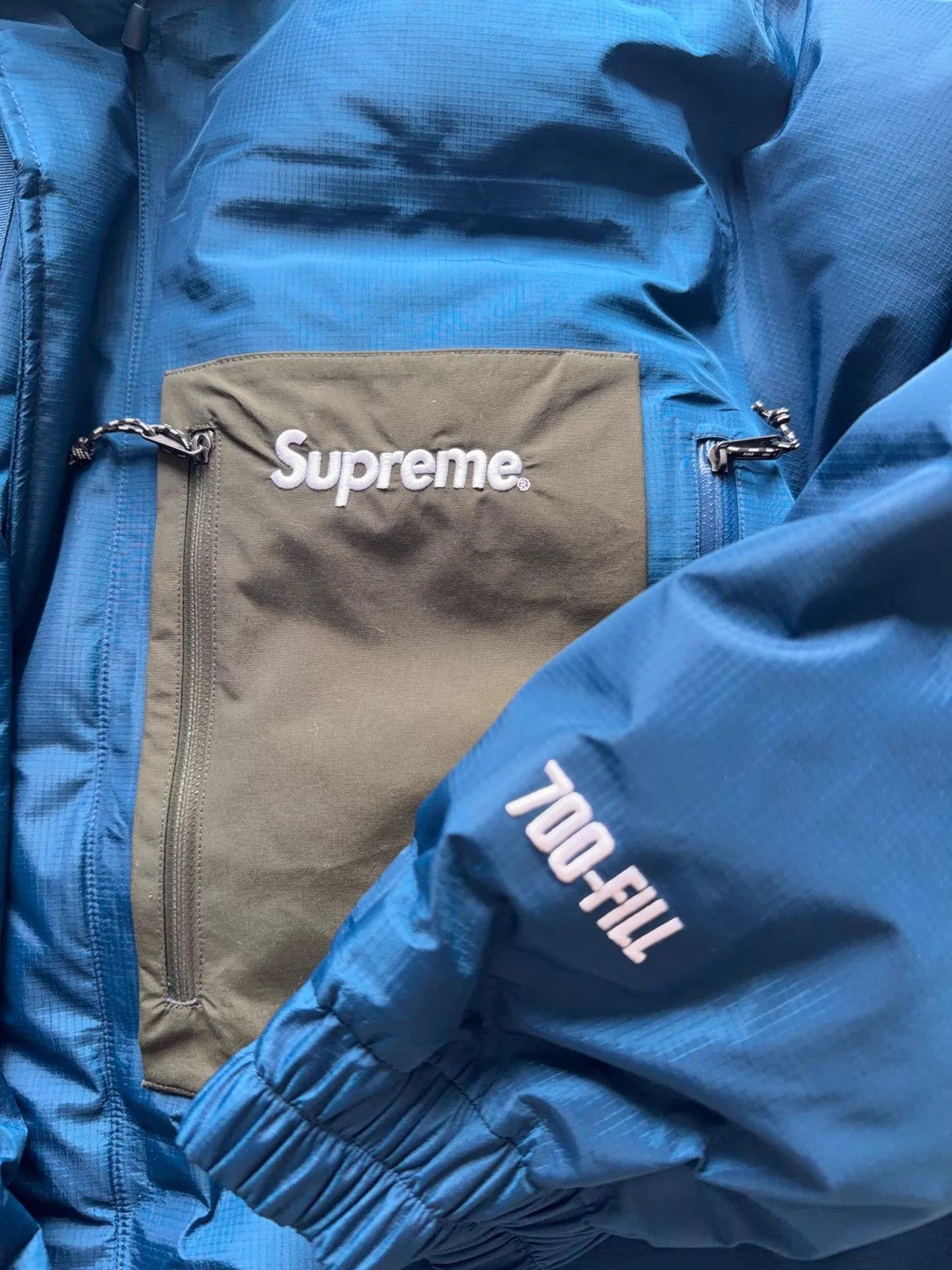 Supreme Blue Puffy Hooded Jacket with Front Pockets - L Size US L / EU 52-54 / 3 - 6 Thumbnail