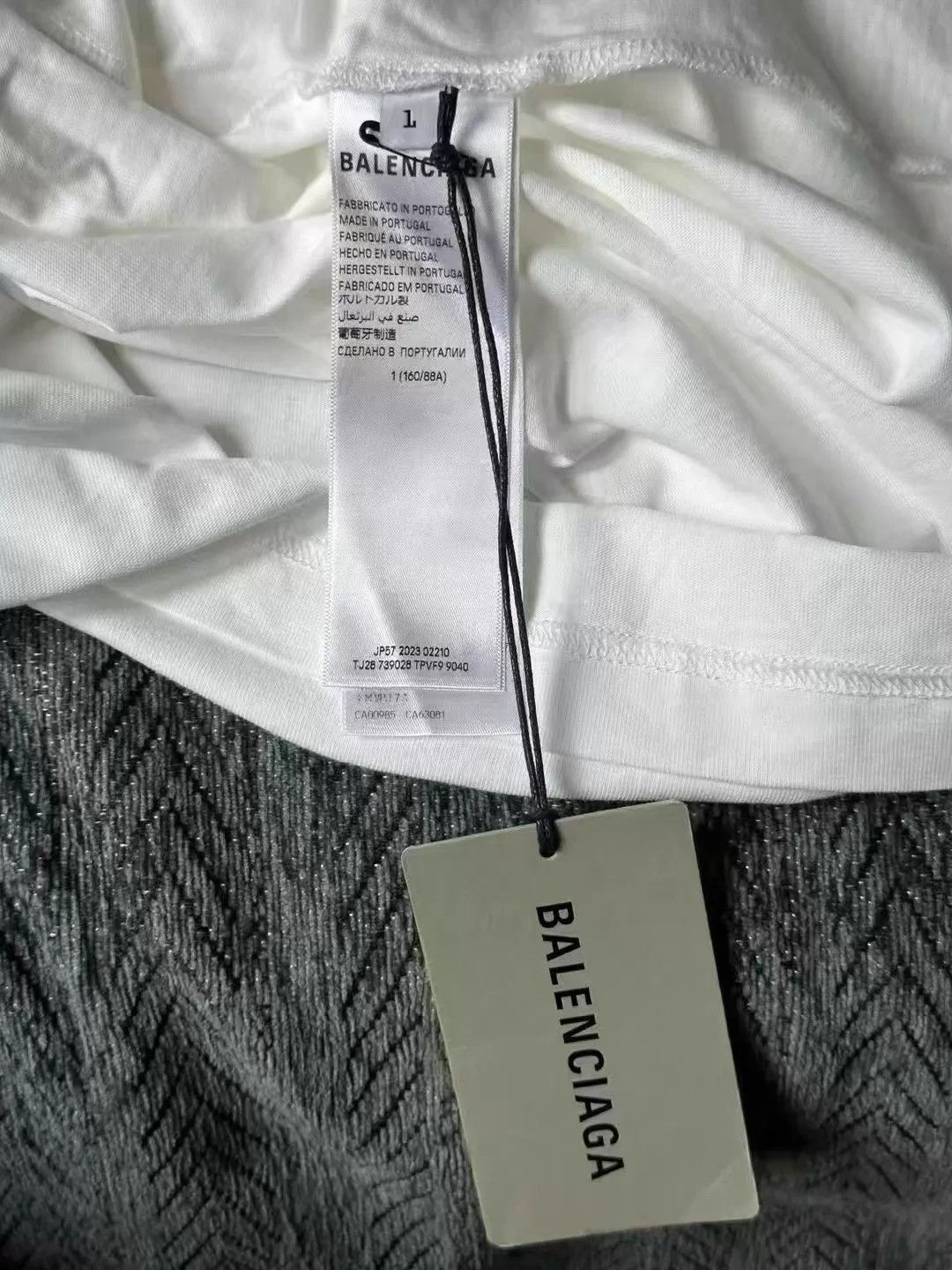 Balenciaga White Short Sleeve Graphic T-Shirt Size US S / EU 44-46 / 1 - 4 Thumbnail