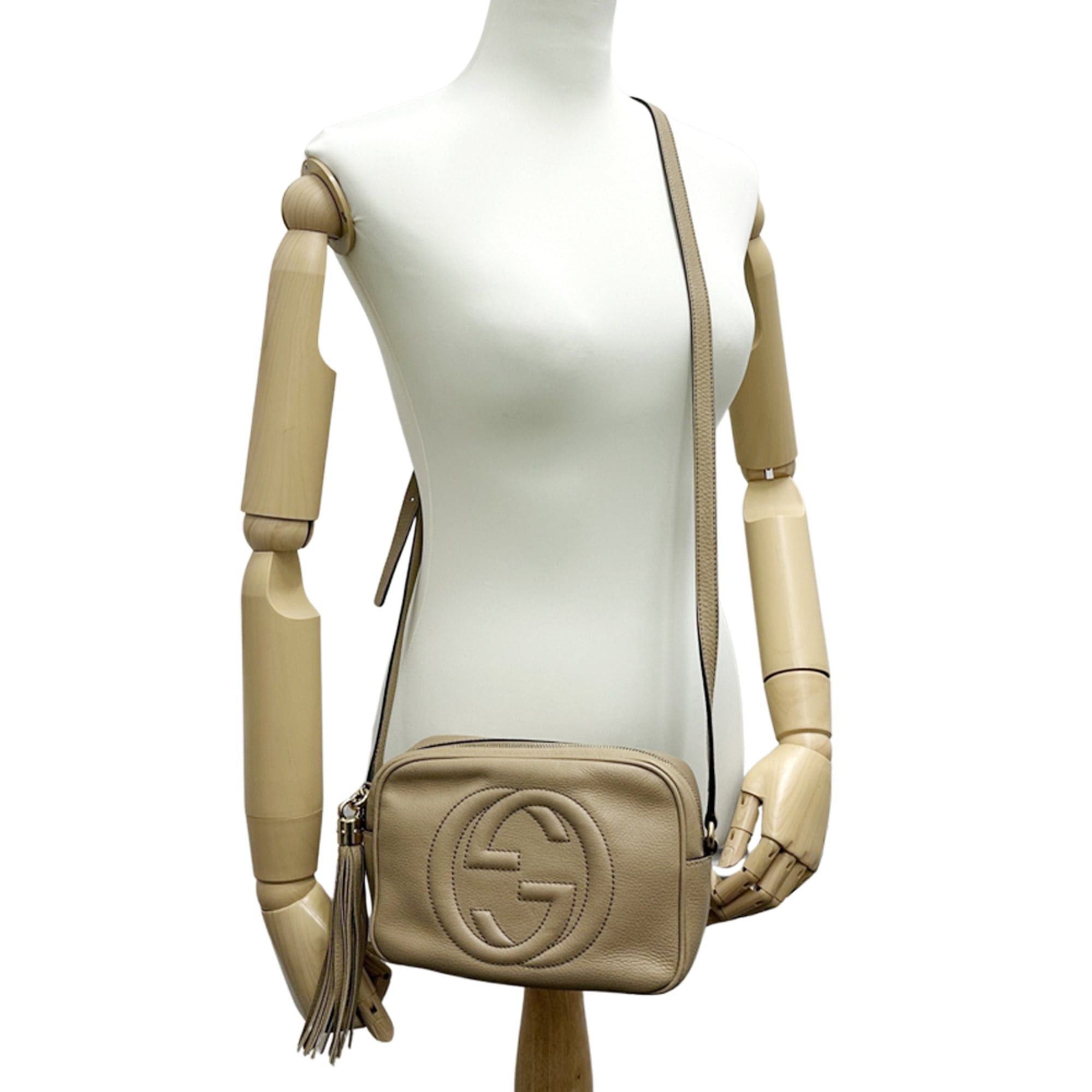 Gucci Gucci women's handbag, Interlocking G design, leather shoulder bag, Soho style, beige, 308364, with tassel, crossbody style. Size ONE SIZE - 7 Thumbnail
