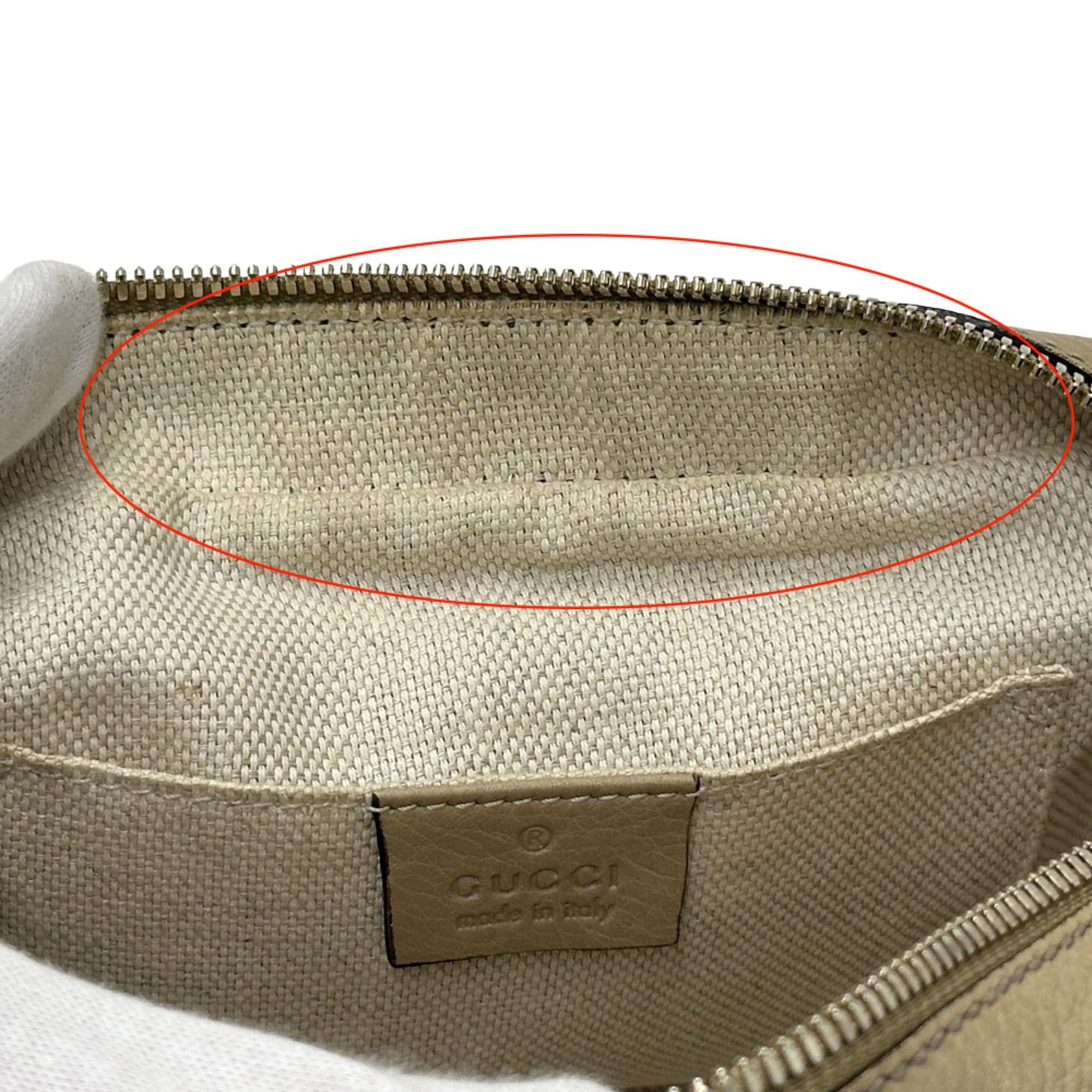 Gucci Gucci women's handbag, Interlocking G design, leather shoulder bag, Soho style, beige, 308364, with tassel, crossbody style. Size ONE SIZE - 14 Thumbnail