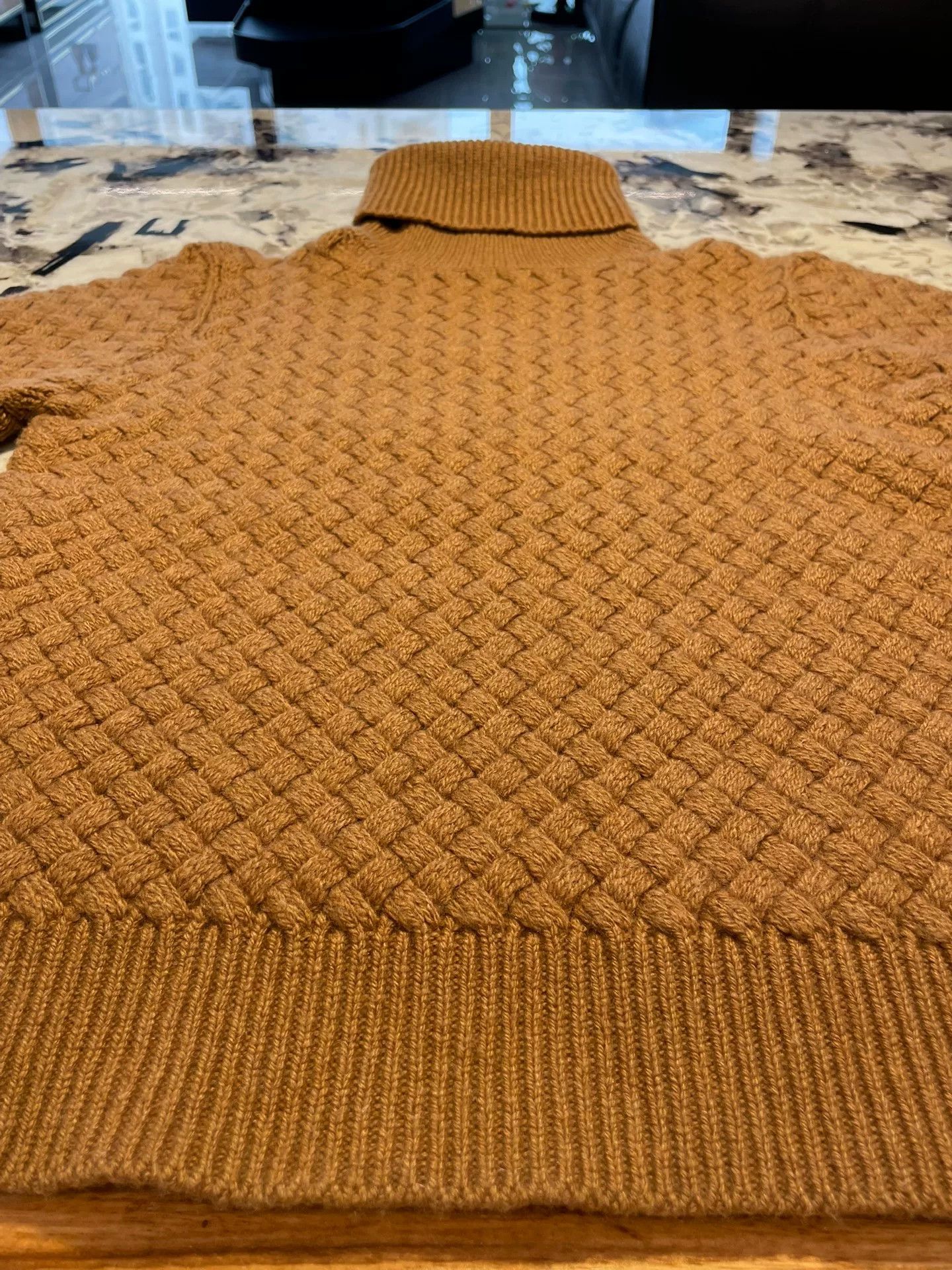 Saint Laurent Paris Saint Laurent Brown Cashmere Turtleneck Size XS / US 0-2 / IT 36-38 - 2 Thumbnail