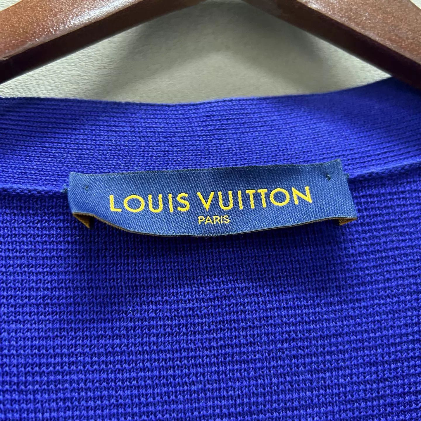 Louis Vuitton Blue V-Neck Button-Down Cardigan with Pockets Size US S / EU 44-46 / 1 - 5 Thumbnail