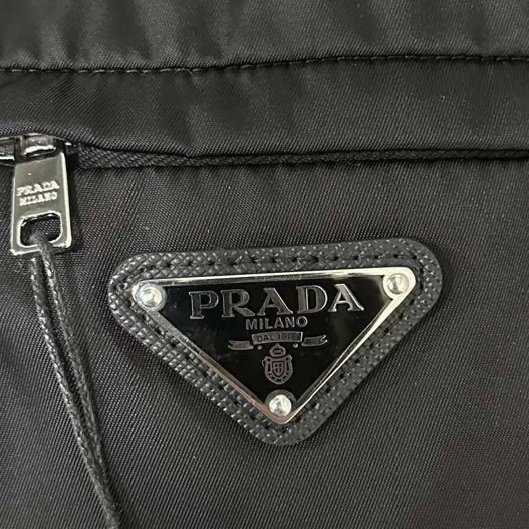 Prada Black Knit Sweater with Zip Pocket Size M Size US M / EU 48-50 / 2 - 6 Thumbnail
