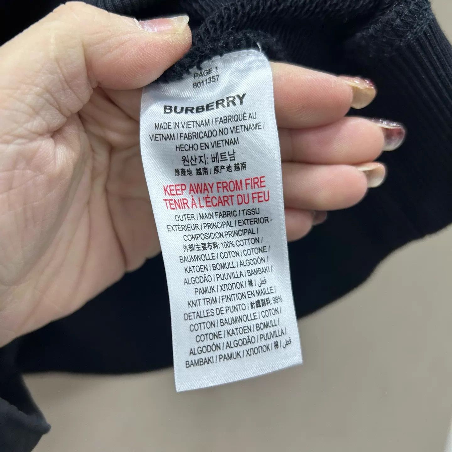 Burberry Black Long Sleeve Sweatshirt Size US M / EU 48-50 / 2 - 4 Thumbnail