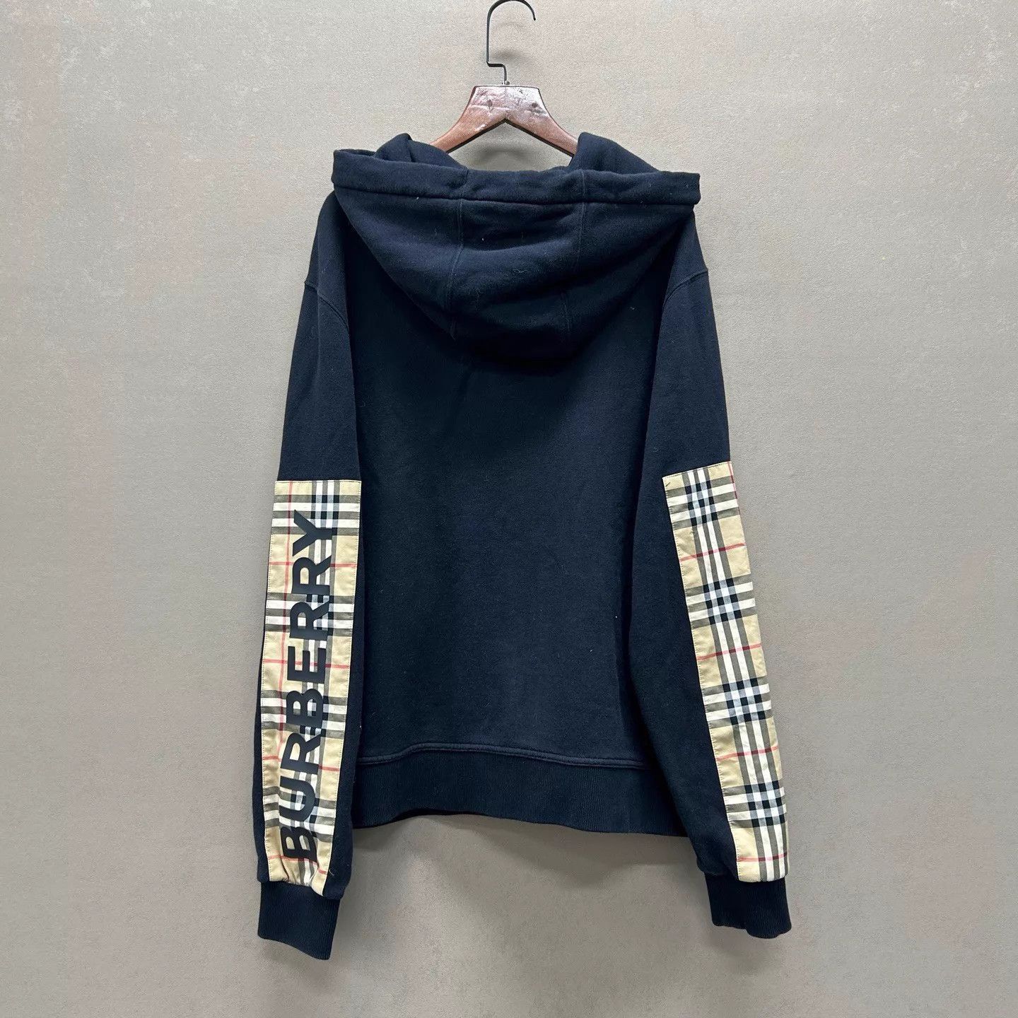 Burberry Zip-Up Hoodie with Checkered Sleeves Size US M / EU 48-50 / 2 - 2 Thumbnail