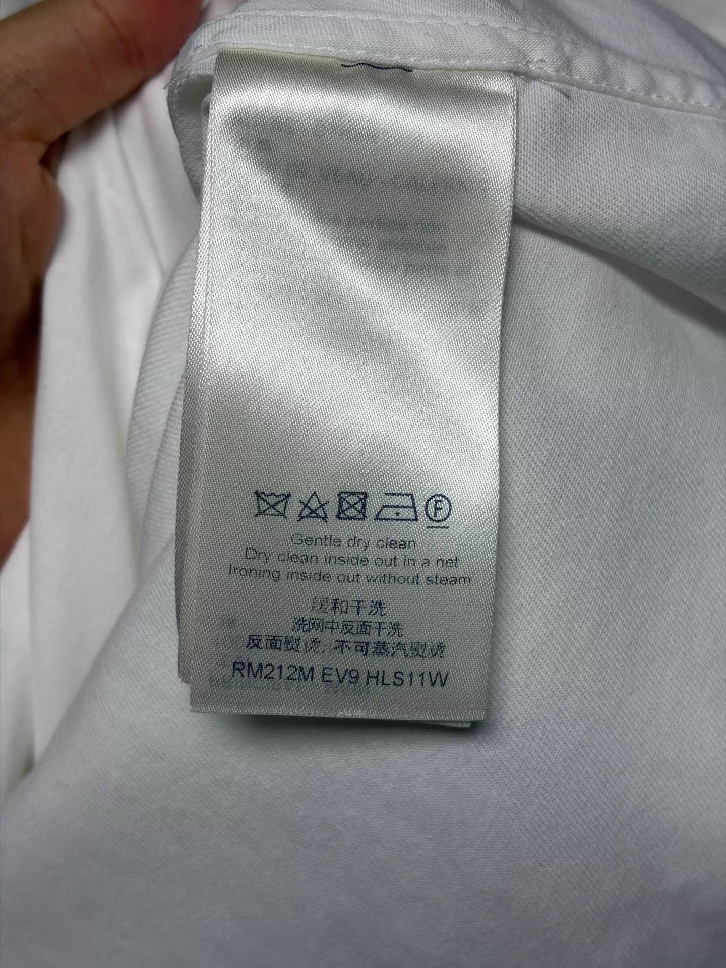 Louis Vuitton White Short Sleeve Shirt with Stripes and Emblem Size US M / EU 48-50 / 2 - 5 Thumbnail