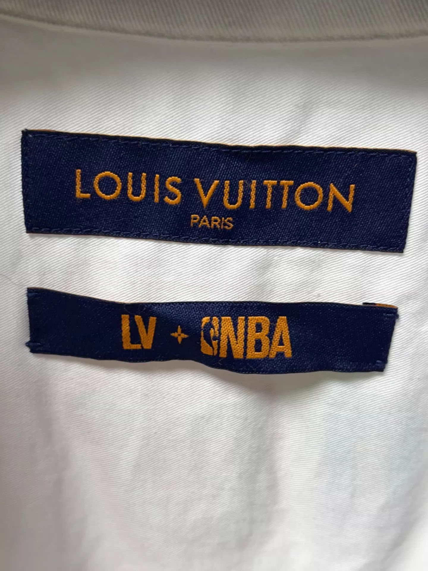 Louis Vuitton White Short Sleeve Shirt with Stripes and Emblem Size US M / EU 48-50 / 2 - 3 Thumbnail