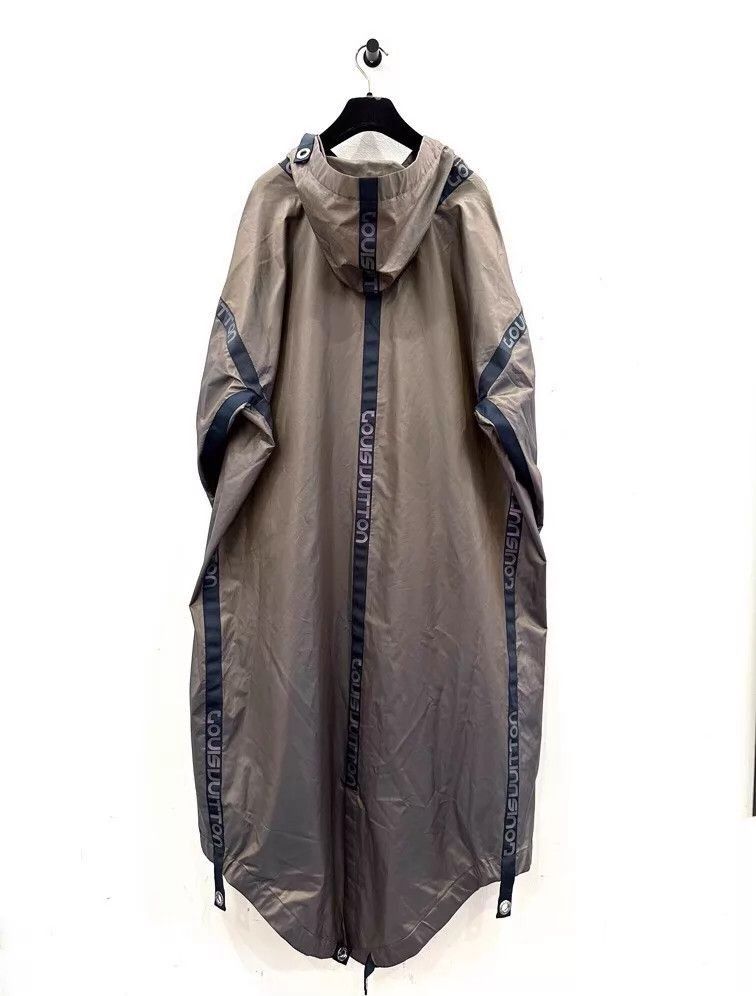 Louis Vuitton Brown Long Hooded Raincoat - Size S Size US S / EU 44-46 / 1 - 3 Thumbnail