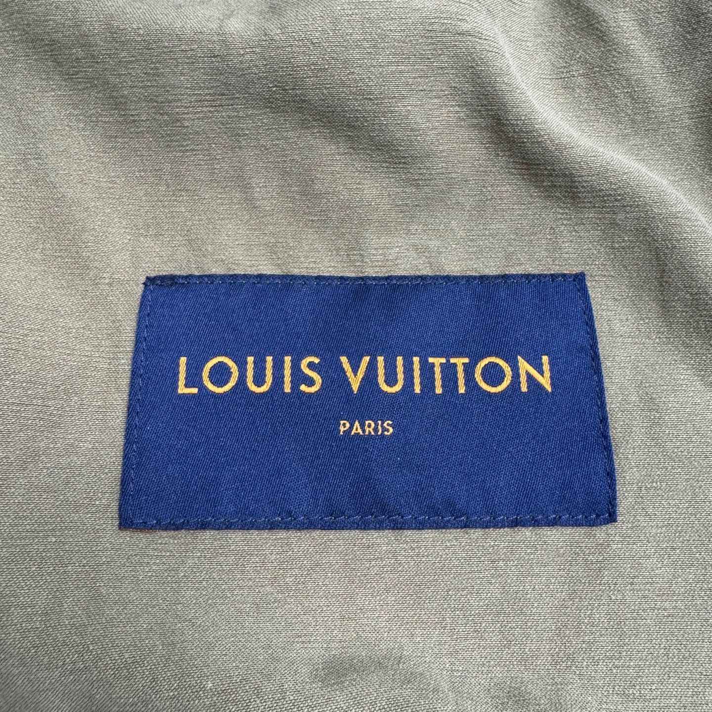 Louis Vuitton Green Hooded Utility Jacket with Multiple Pockets Size US S / EU 44-46 / 1 - 2 Thumbnail