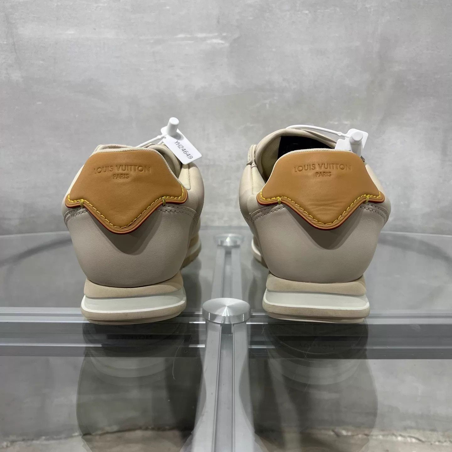 Louis Vuitton Beige Low-Top Sneakers Size 7 Size US 7 / EU 40 - 6 Thumbnail