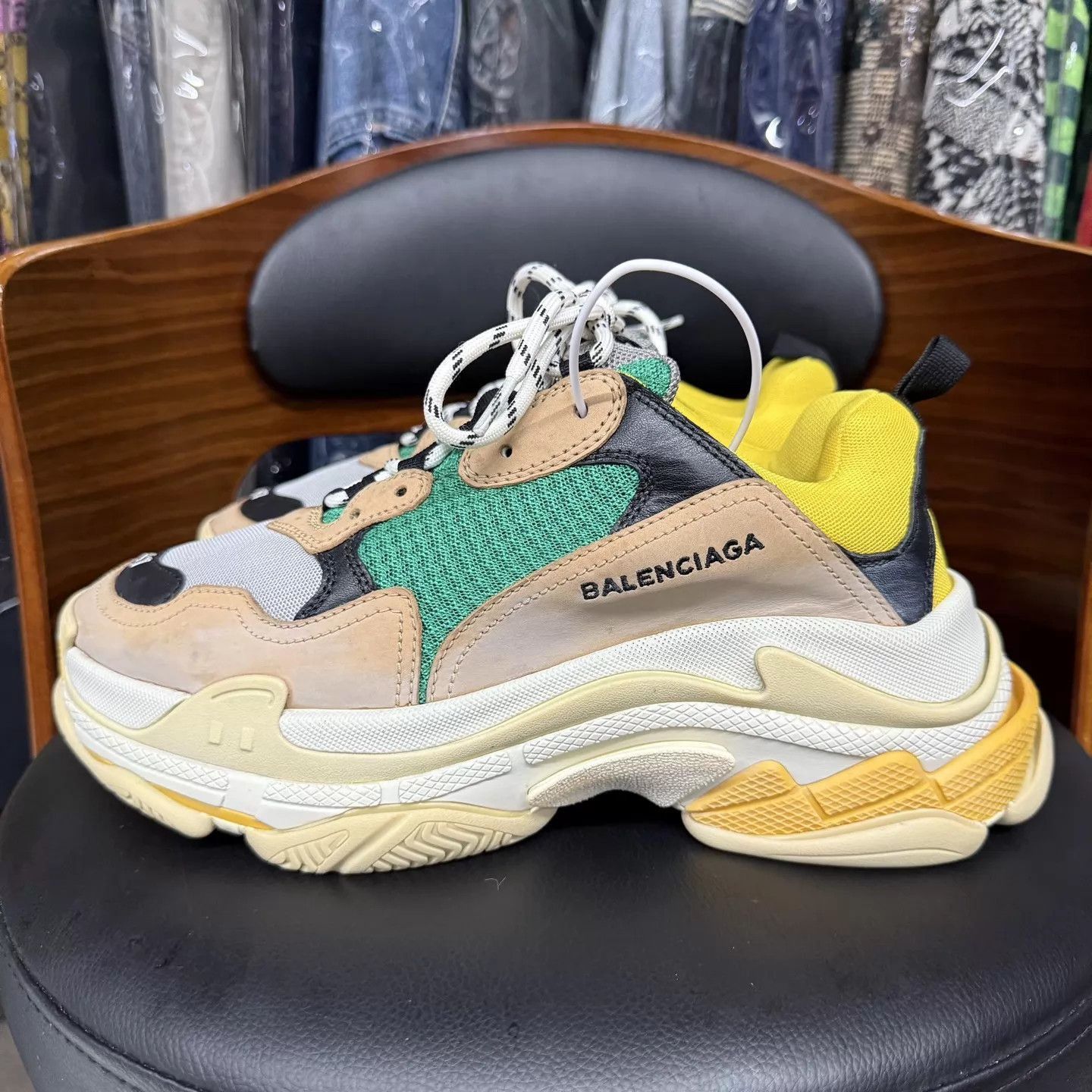 Balenciaga Multi-Color Chunky Low-Top Sneakers Size 8 Size US 8 / EU 41 - 6 Thumbnail