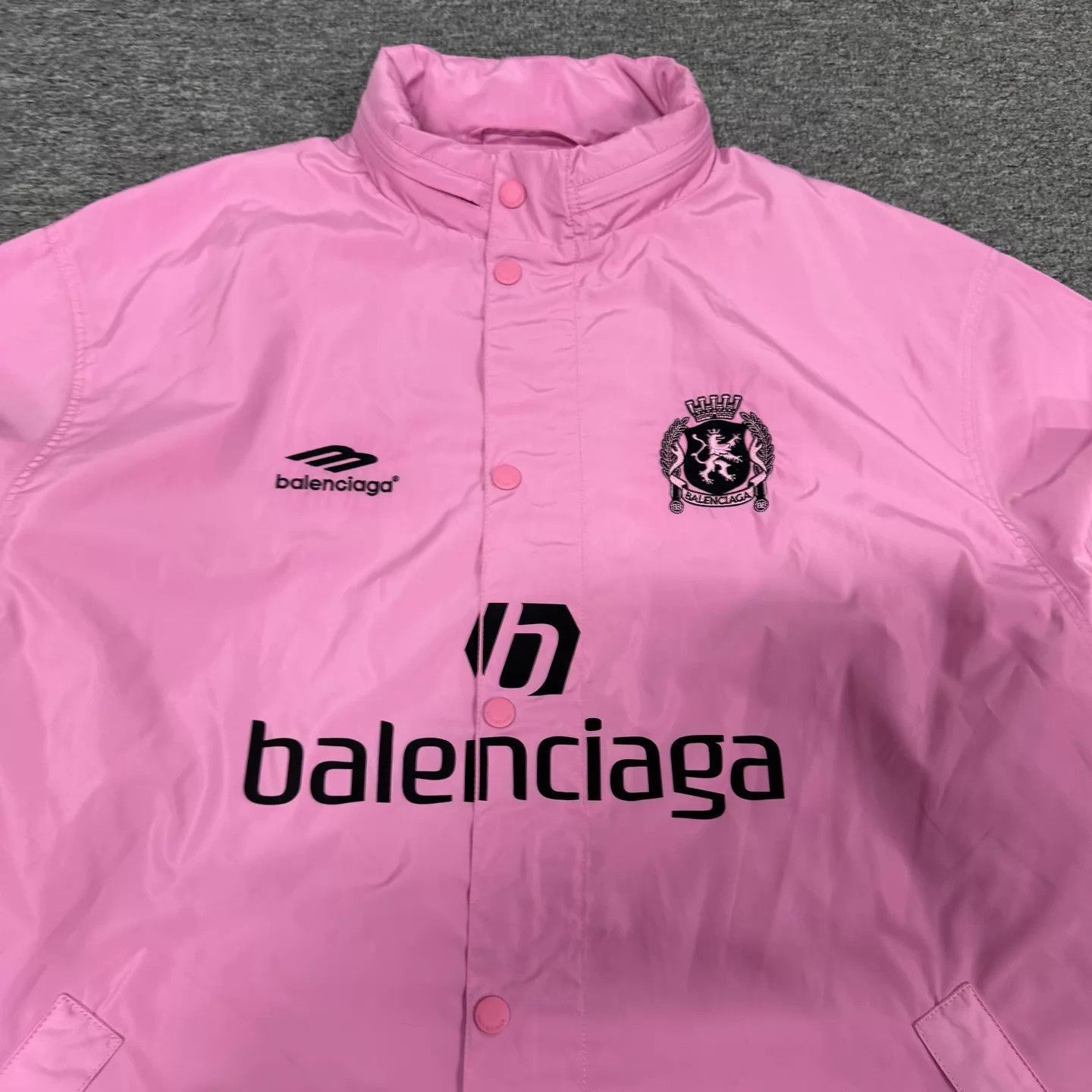 Balenciaga Pink Light Jacket - Size XS Size US XS / EU 42 / 0 - 4 Thumbnail