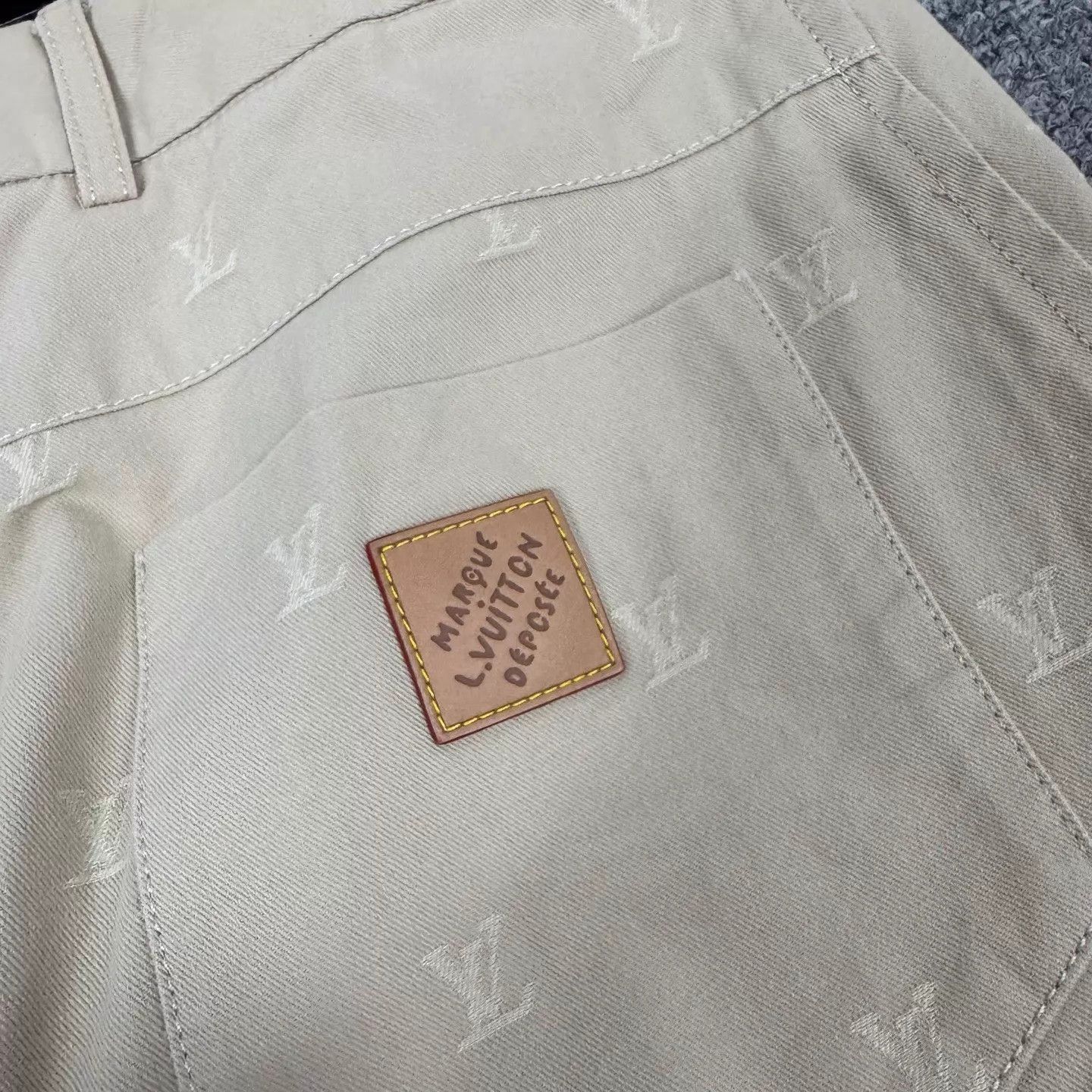 Louis Vuitton Beige Patterned Casual Pants Size 28 Size US 28 / EU 44 - 6 Thumbnail