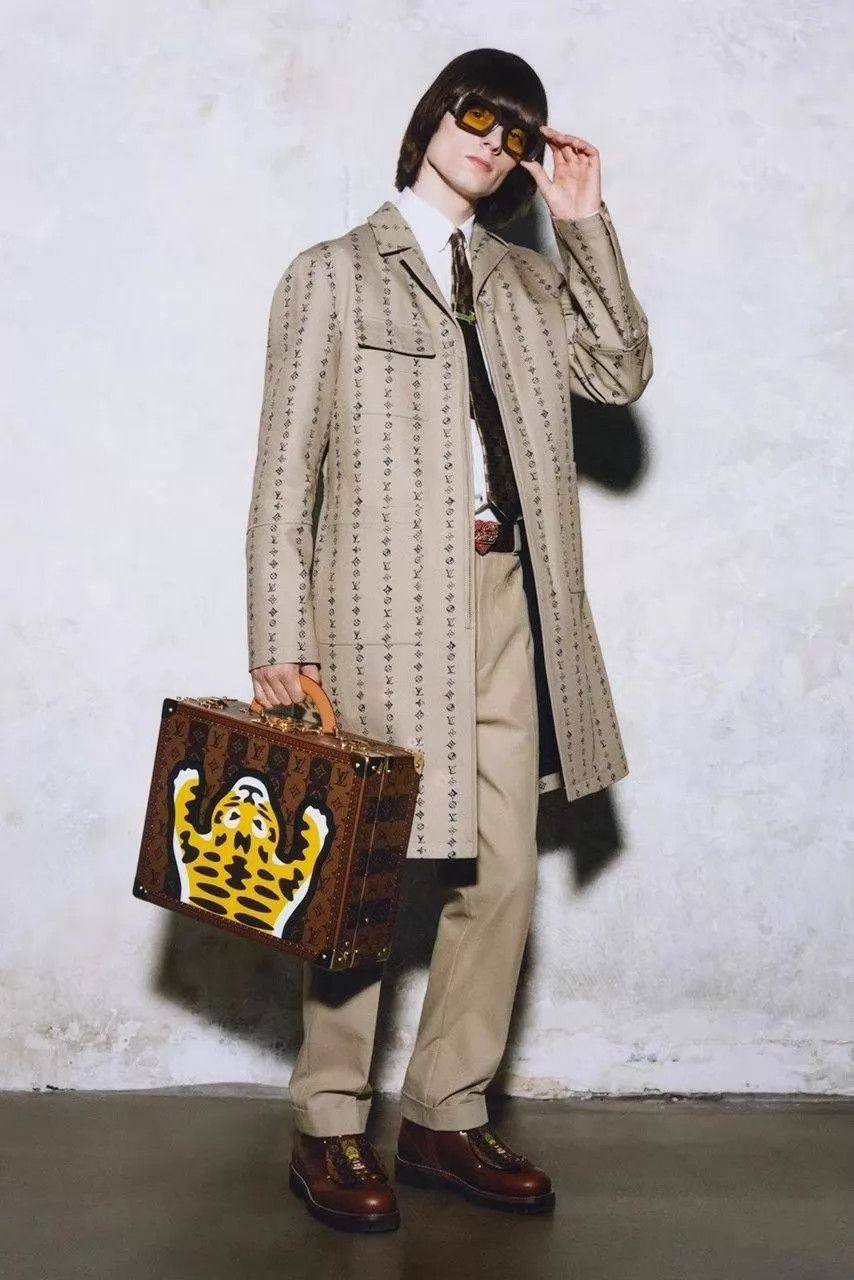 Louis Vuitton Beige Patterned Belted Long Coat Size L Size US L / EU 52-54 / 3 - 5 Thumbnail