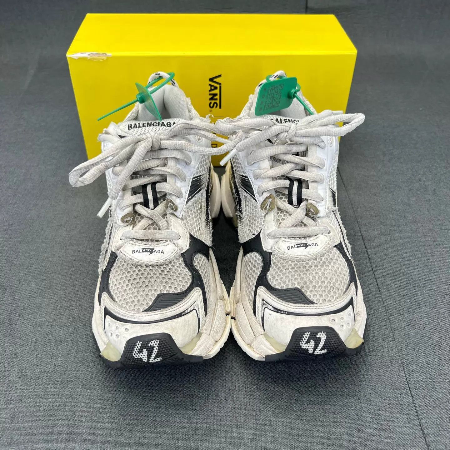 Balenciaga Multi Color Low Top Sneakers Size 9 Size US 9 / EU 42 - 4 Thumbnail