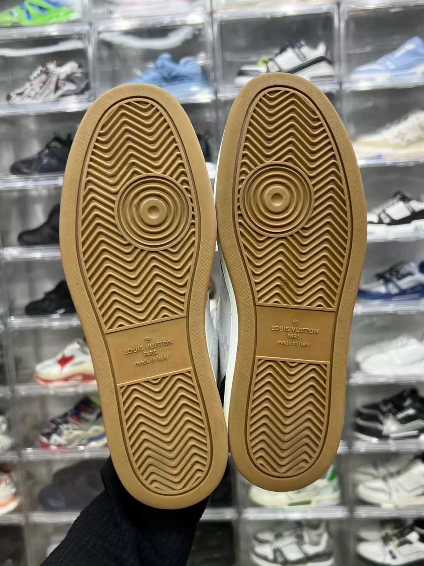 Louis Vuitton Multi Color Low Top Sneakers Size 7 Size US 7 / EU 40 - 8 Thumbnail