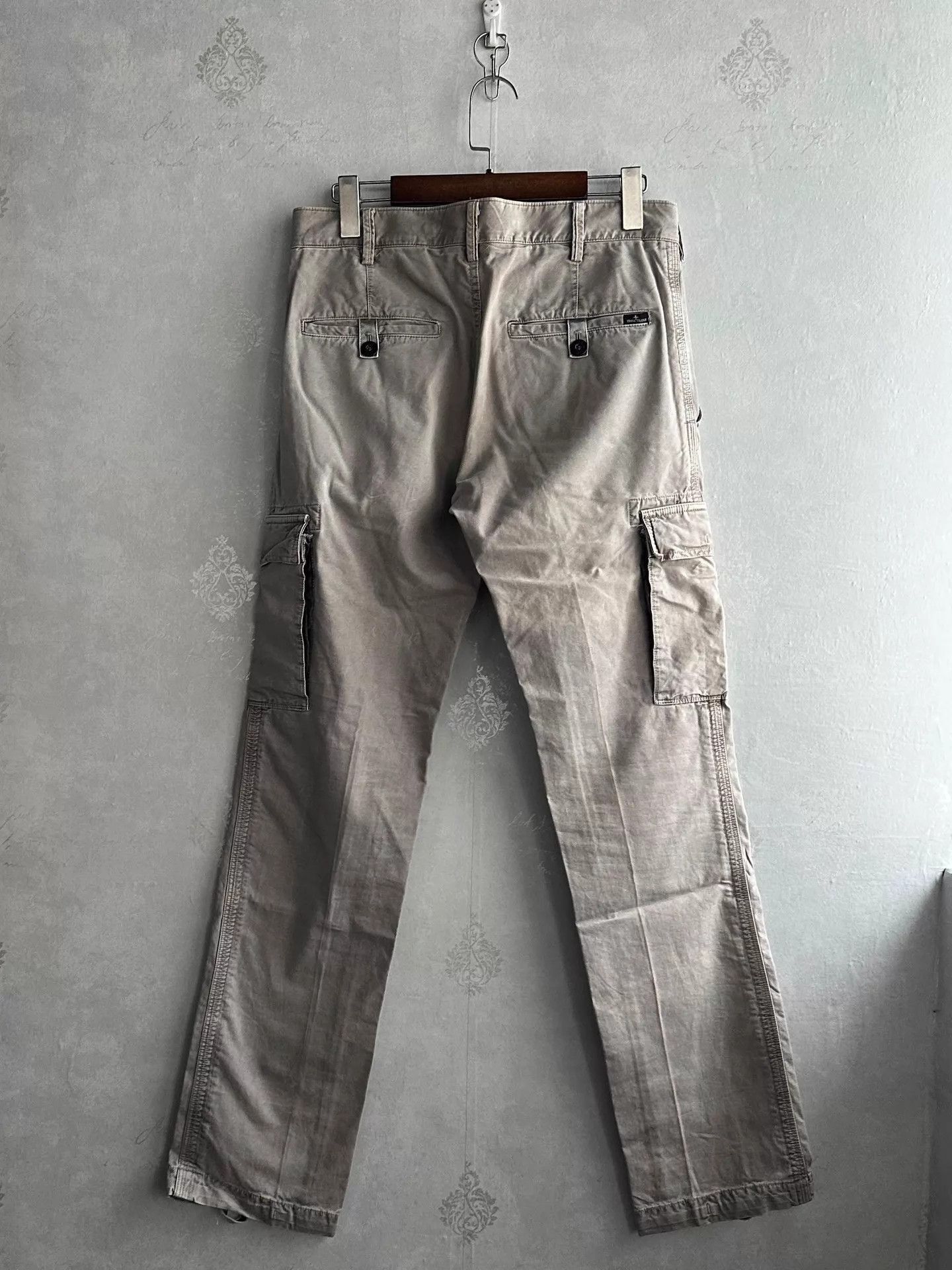 Stone Island Gray Cargo Pants with Multiple Utility Pockets Size US 30 / EU 46 - 2 Thumbnail