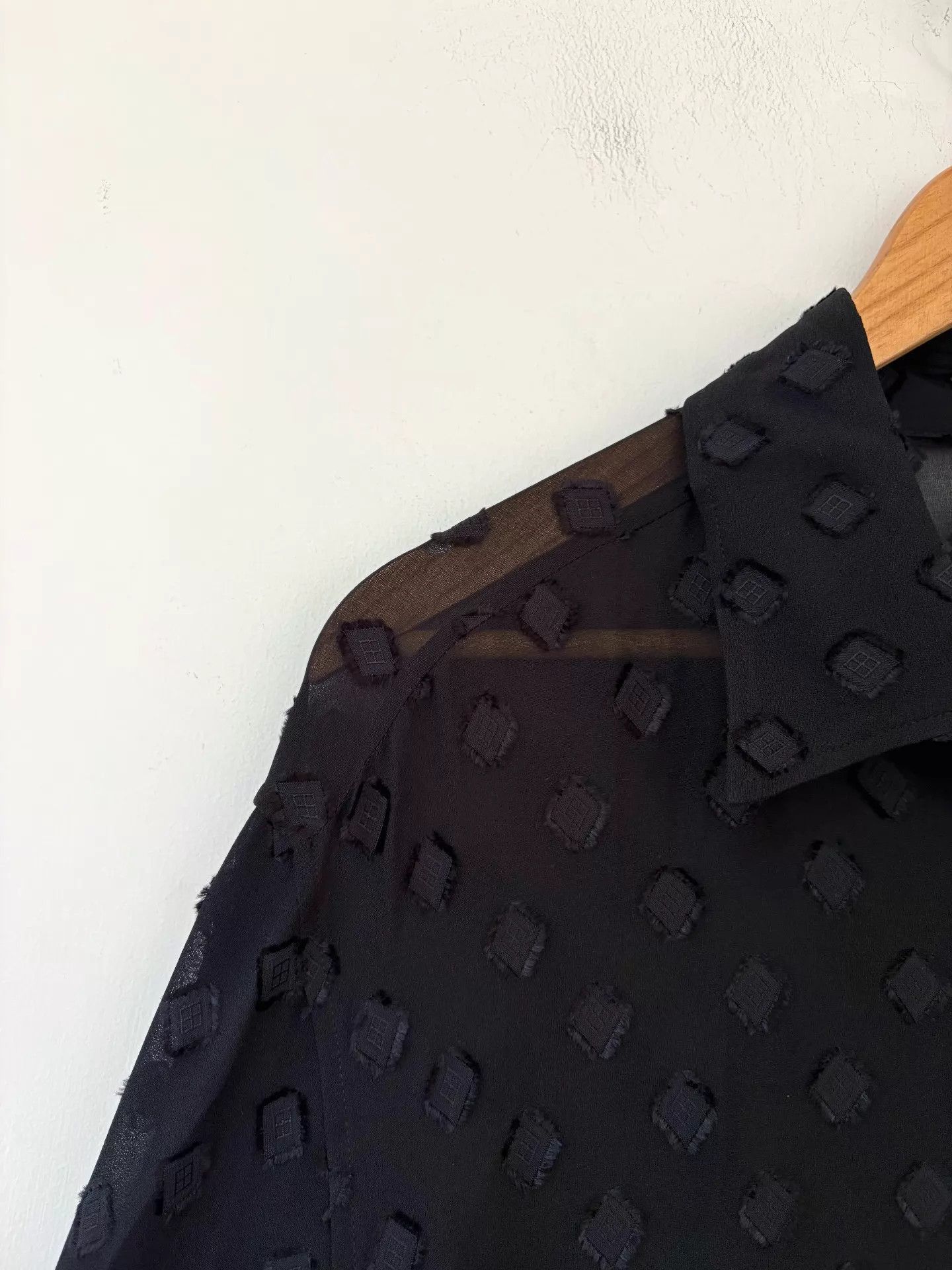 Ann Demeulemeester Black Long-Sleeve Button-Up Shirt with Diamond Pattern Size US M / EU 48-50 / 2 - 7 Thumbnail