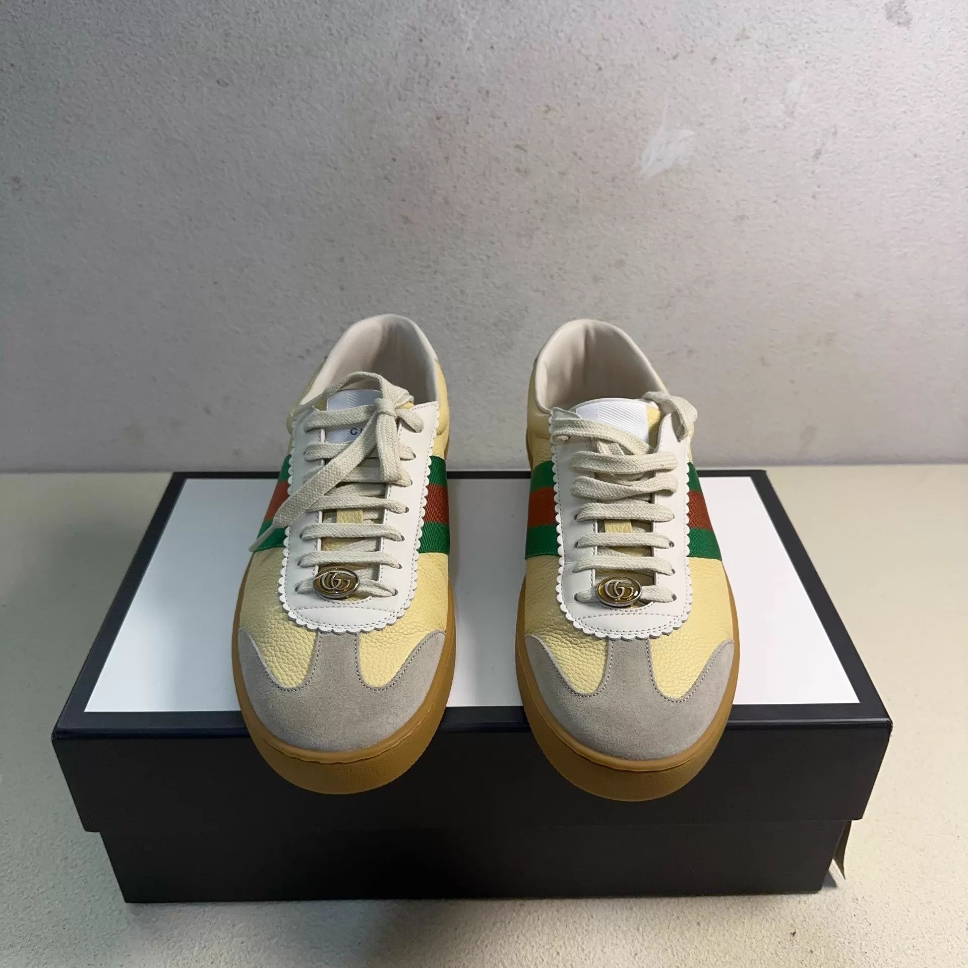 Gucci Multi-Colored Low-Top Sneakers Size US 9.5 / EU 42-43 - 2 Thumbnail