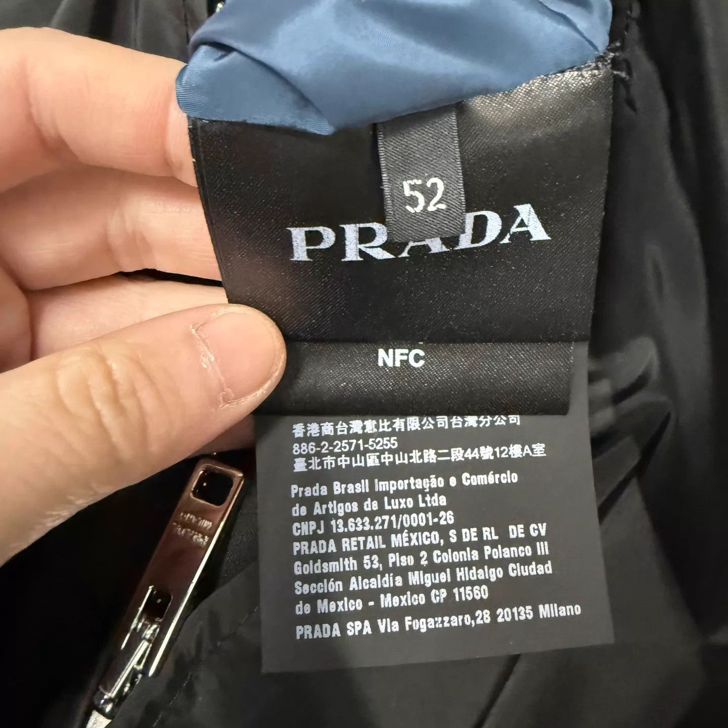 Prada Black Hooded Light Jacket Size L Size US L / EU 52-54 / 3 - 4 Thumbnail