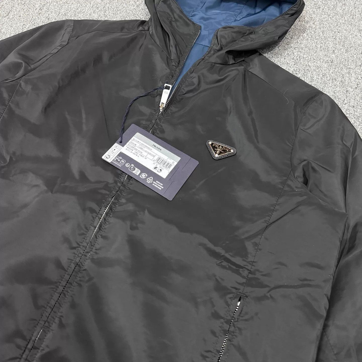 Prada Black Hooded Light Jacket Size L Size US L / EU 52-54 / 3 - 3 Thumbnail