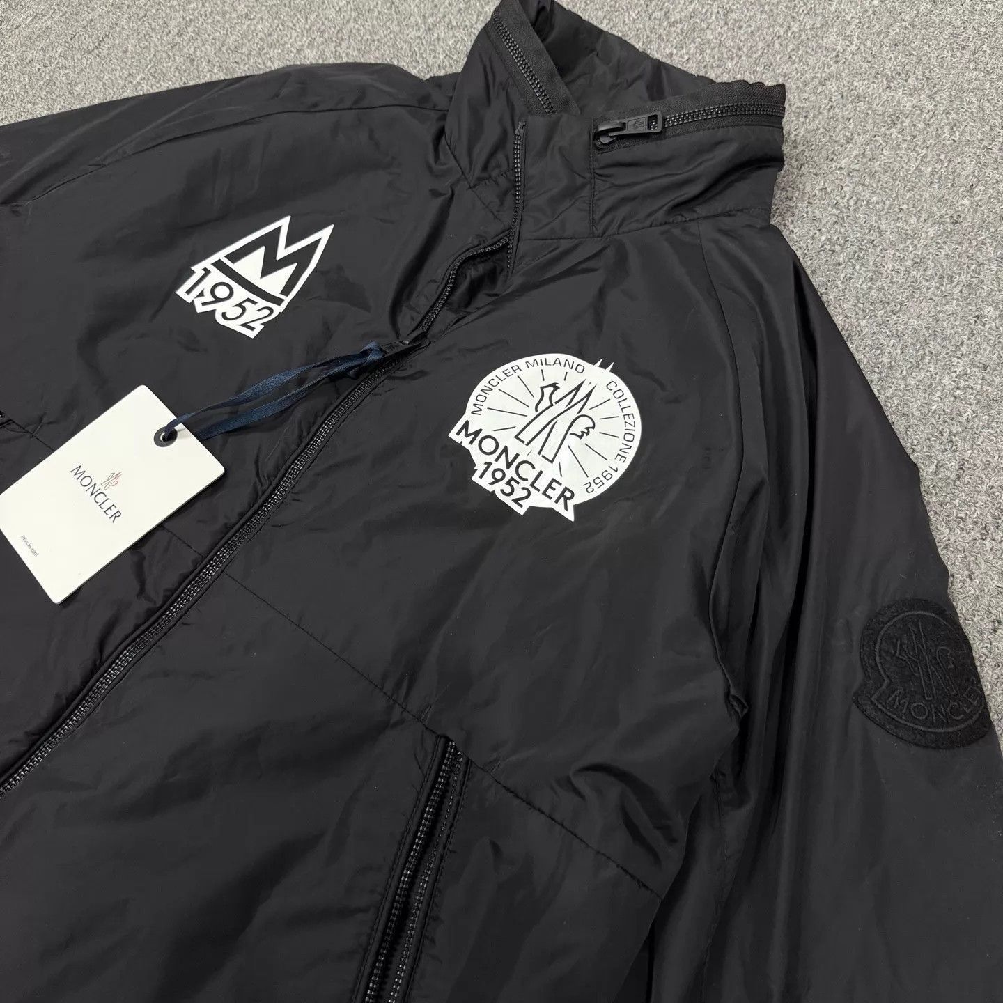 Moncler Black Lightweight Jacket with Graphic Details Size M Size US M / EU 48-50 / 2 - 3 Thumbnail