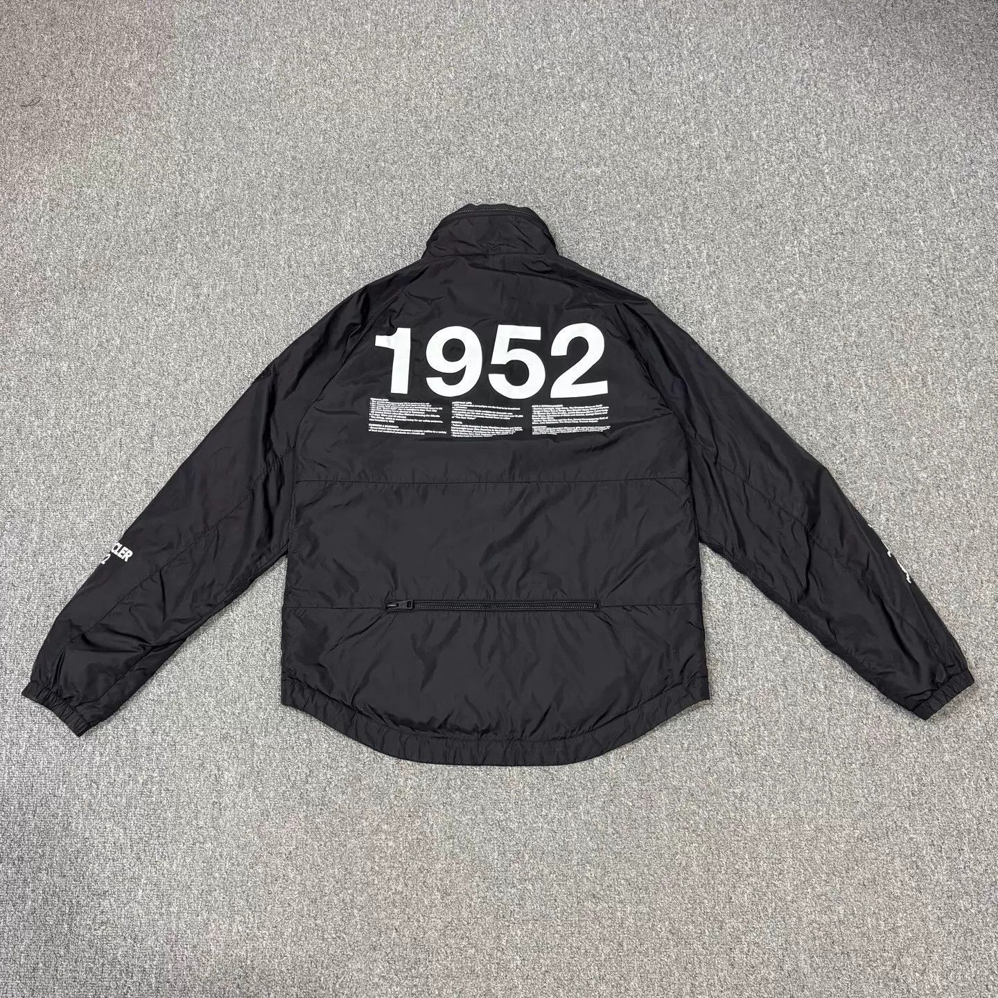 Moncler Black Lightweight Jacket with Graphic Details Size M Size US M / EU 48-50 / 2 - 2 Thumbnail